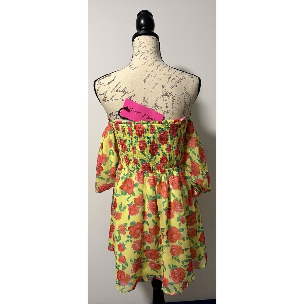 Women's Off the Shoulder Betsey Johnson Floral Dress Size XL NWT - Picture 2 of 2
